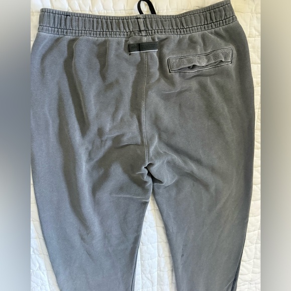 Nike gray sports athletic sweatpants, distressed men size large bottoms - Picture 5 of 7